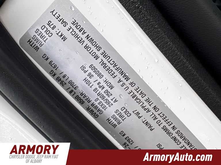 2027 Jeep Grand Cherokee L Laredo Altitude