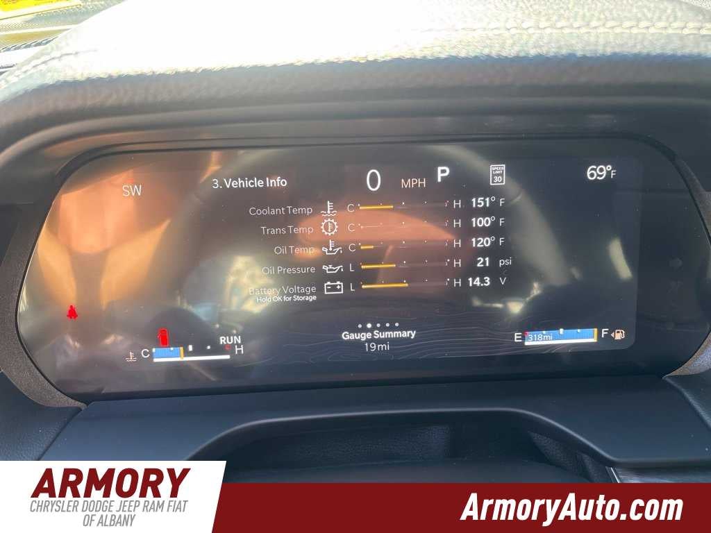 2027 Jeep Grand Cherokee Laredo Altitude