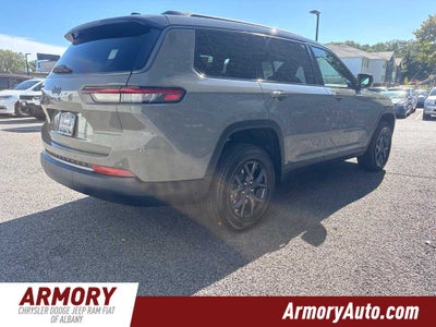 2027 Jeep Grand Cherokee Laredo Altitude