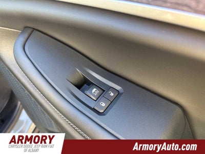 2027 Jeep Grand Cherokee Laredo Altitude