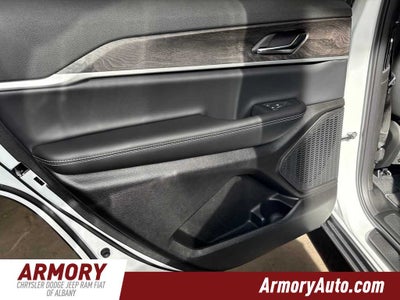 2027 Jeep Grand Cherokee L Laredo Altitude