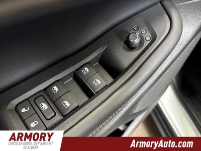 2027 Jeep Grand Cherokee L Laredo Altitude