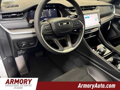 2027 Jeep Grand Cherokee L Laredo Altitude