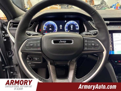 2027 Jeep Grand Cherokee Laredo Altitude