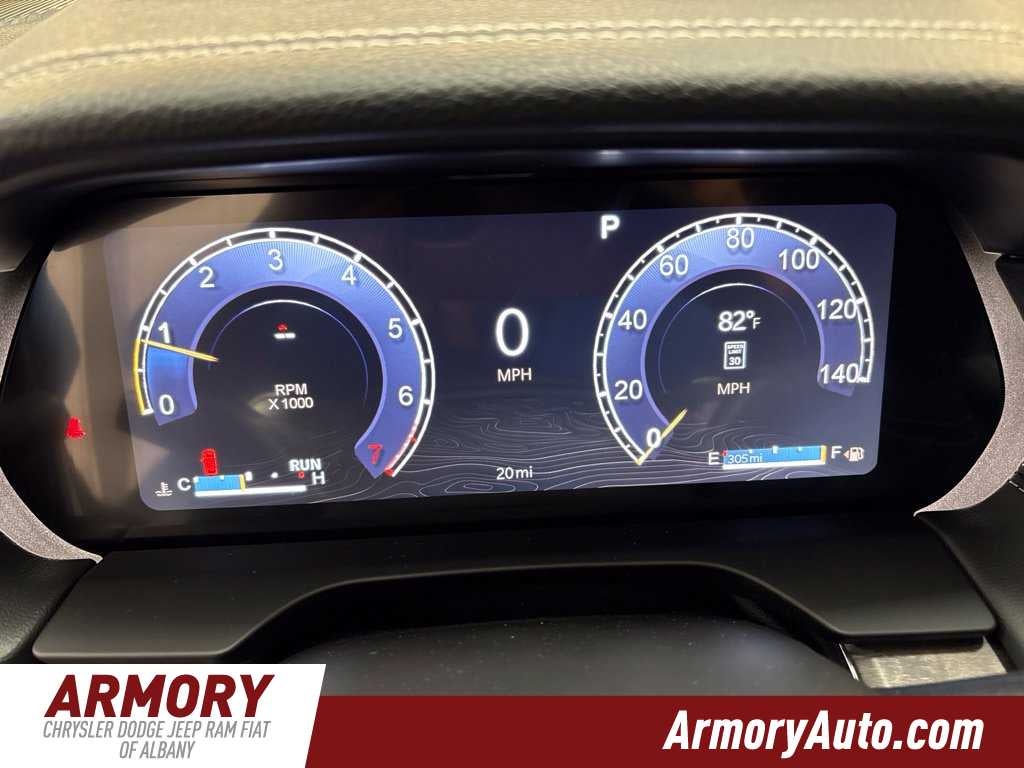 2027 Jeep Grand Cherokee Laredo Altitude