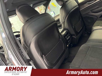 2027 Jeep Grand Cherokee Laredo Altitude