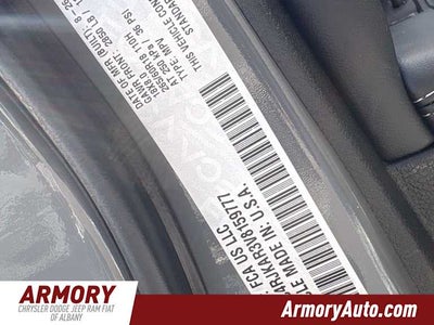 2027 Jeep Grand Cherokee Laredo Altitude