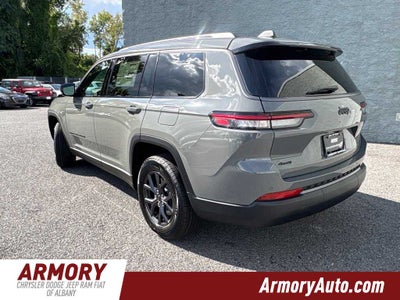 2027 Jeep Grand Cherokee Laredo Altitude