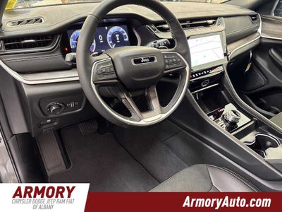 2027 Jeep Grand Cherokee Laredo Altitude