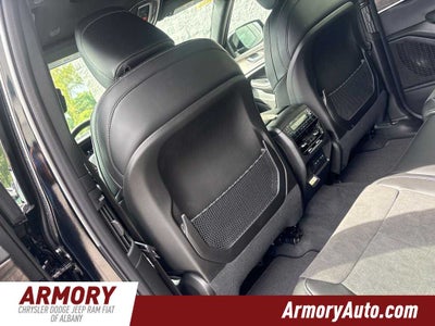 2027 Jeep Grand Cherokee L Laredo Altitude