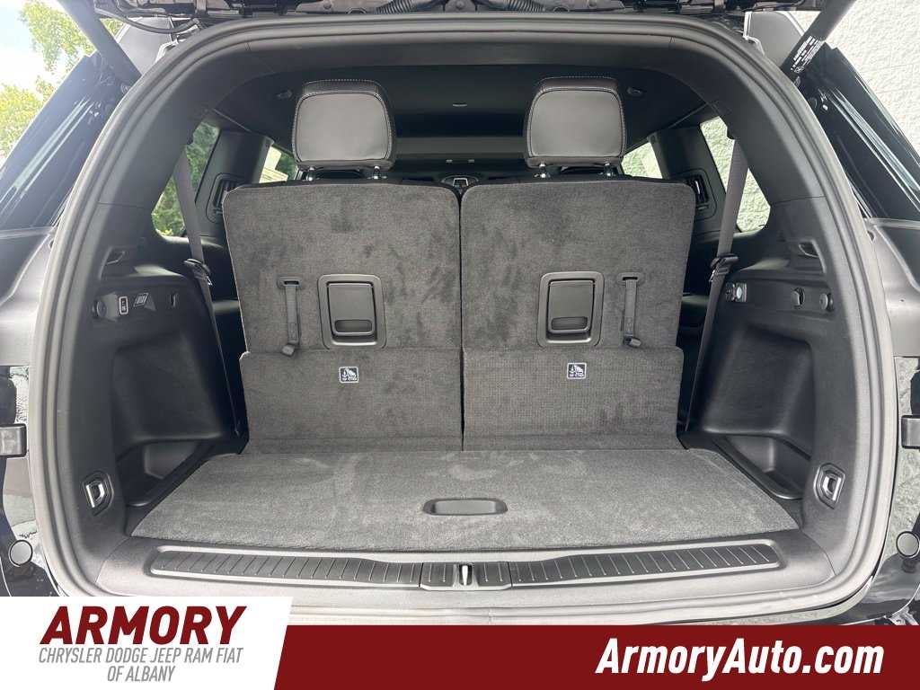 2027 Jeep Grand Cherokee L Laredo Altitude