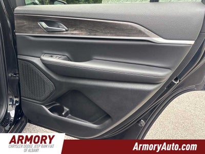 2027 Jeep Grand Cherokee L Laredo Altitude