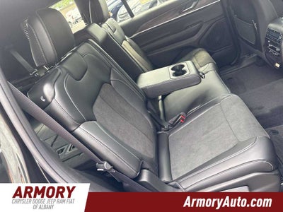 2027 Jeep Grand Cherokee L Laredo Altitude