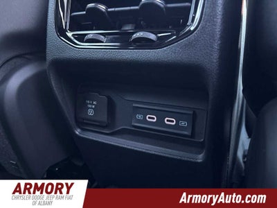 2027 Jeep Grand Cherokee Laredo Altitude