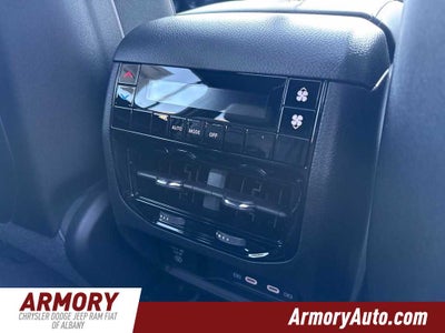 2027 Jeep Grand Cherokee Laredo Altitude