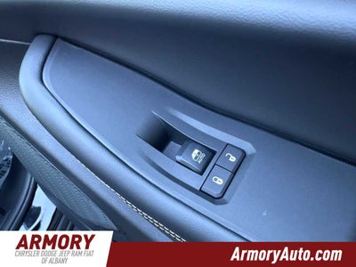 2027 Jeep Grand Cherokee Laredo Altitude