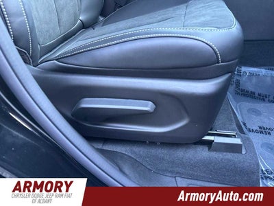 2027 Jeep Grand Cherokee Laredo Altitude