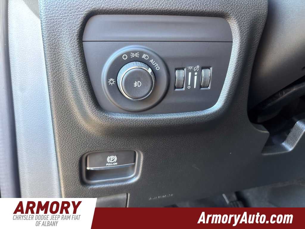 2027 Jeep Grand Cherokee Limited