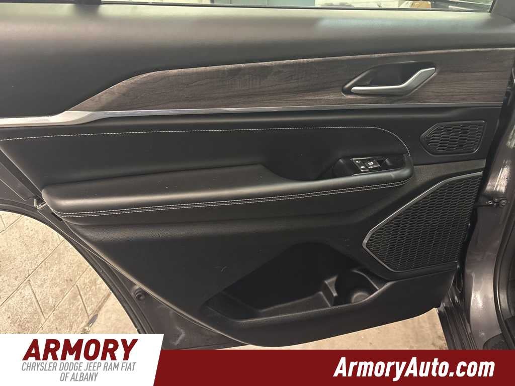 2023 Jeep Grand Cherokee L Overland