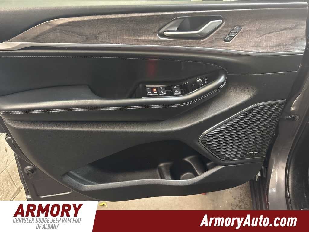 2023 Jeep Grand Cherokee L Overland