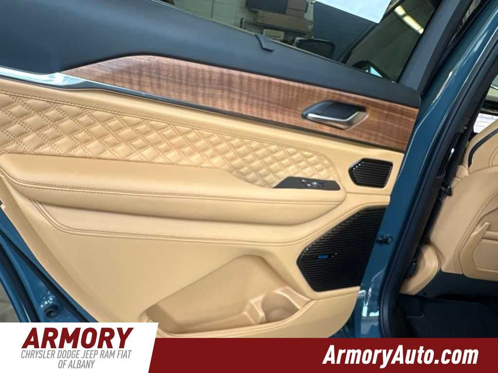 2026 Jeep Grand Cherokee L Summit
