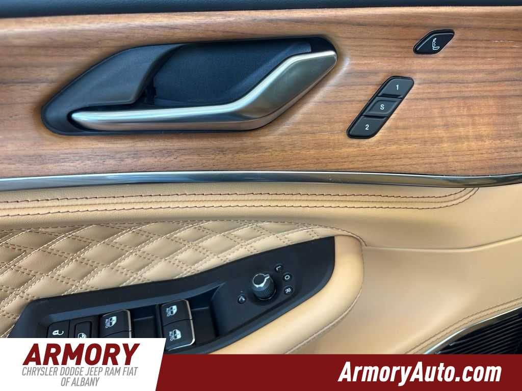 2026 Jeep Grand Cherokee L Summit