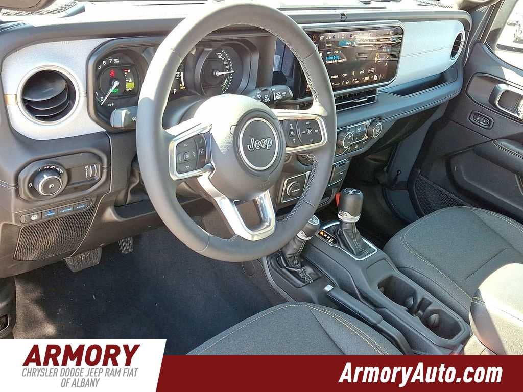 2025 Jeep Wrangler 4xe Sahara