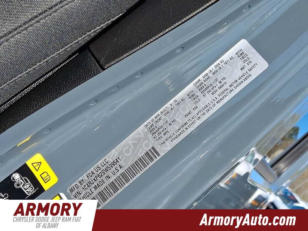 2025 Jeep Wrangler 4xe Sahara