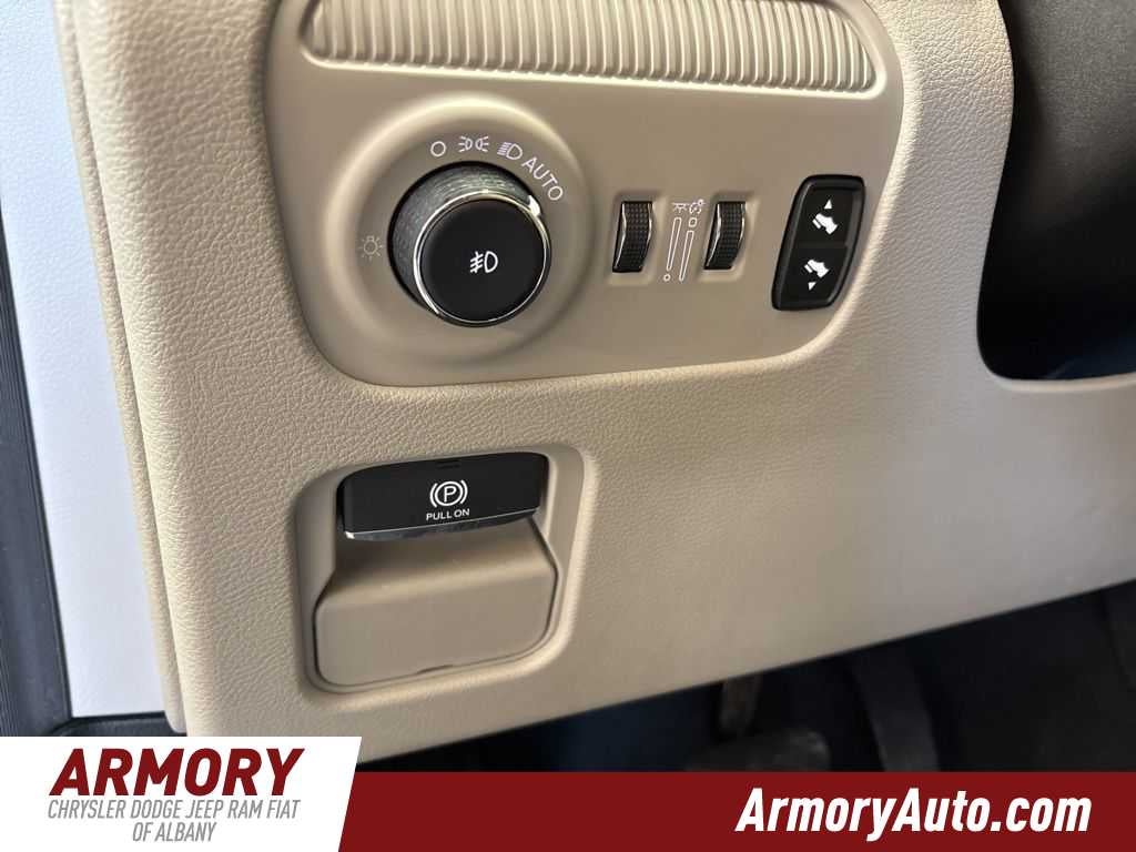 2024 Jeep Wagoneer L Series II