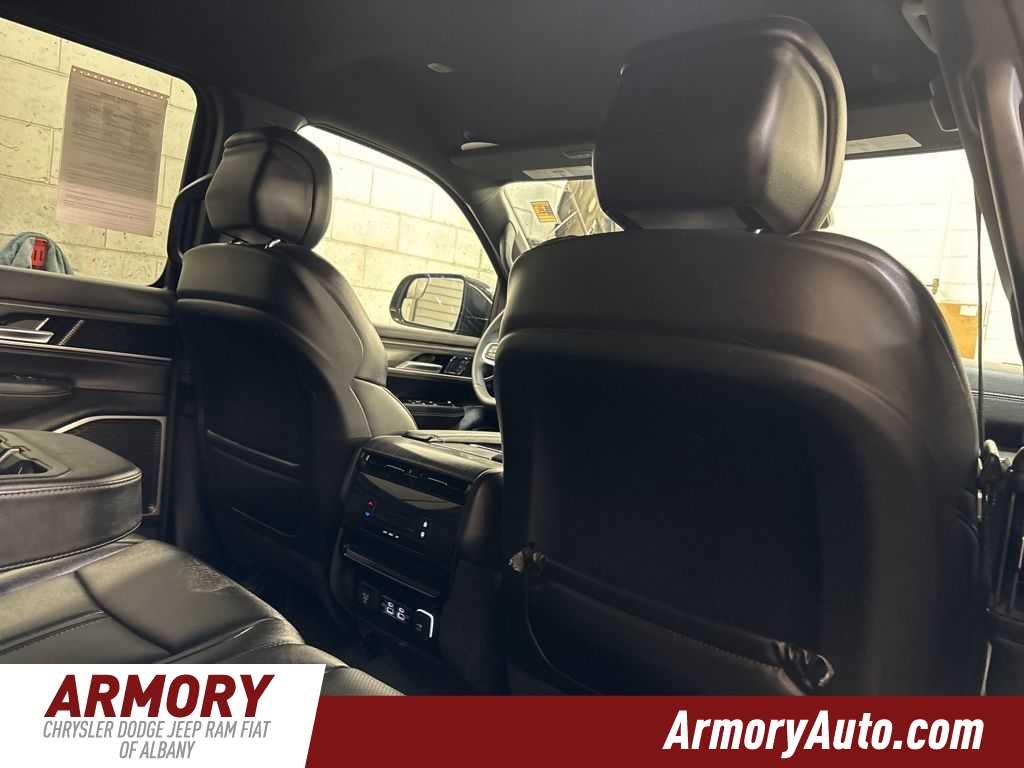 2023 Jeep Wagoneer L Series II