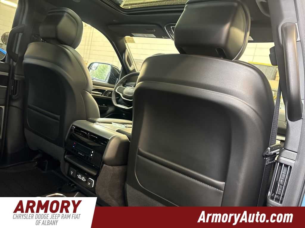 2026 Jeep Grand Wagoneer 4x4