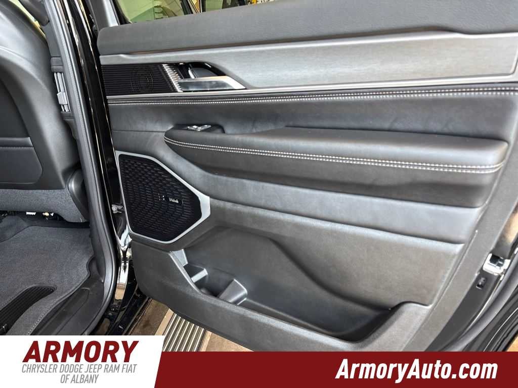 2026 Jeep Grand Wagoneer Limited Altitude