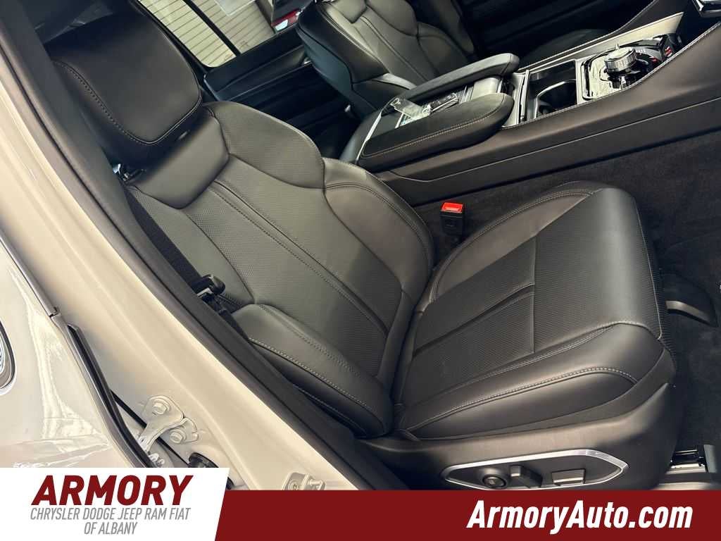2026 Jeep Grand Wagoneer Limited Reserve