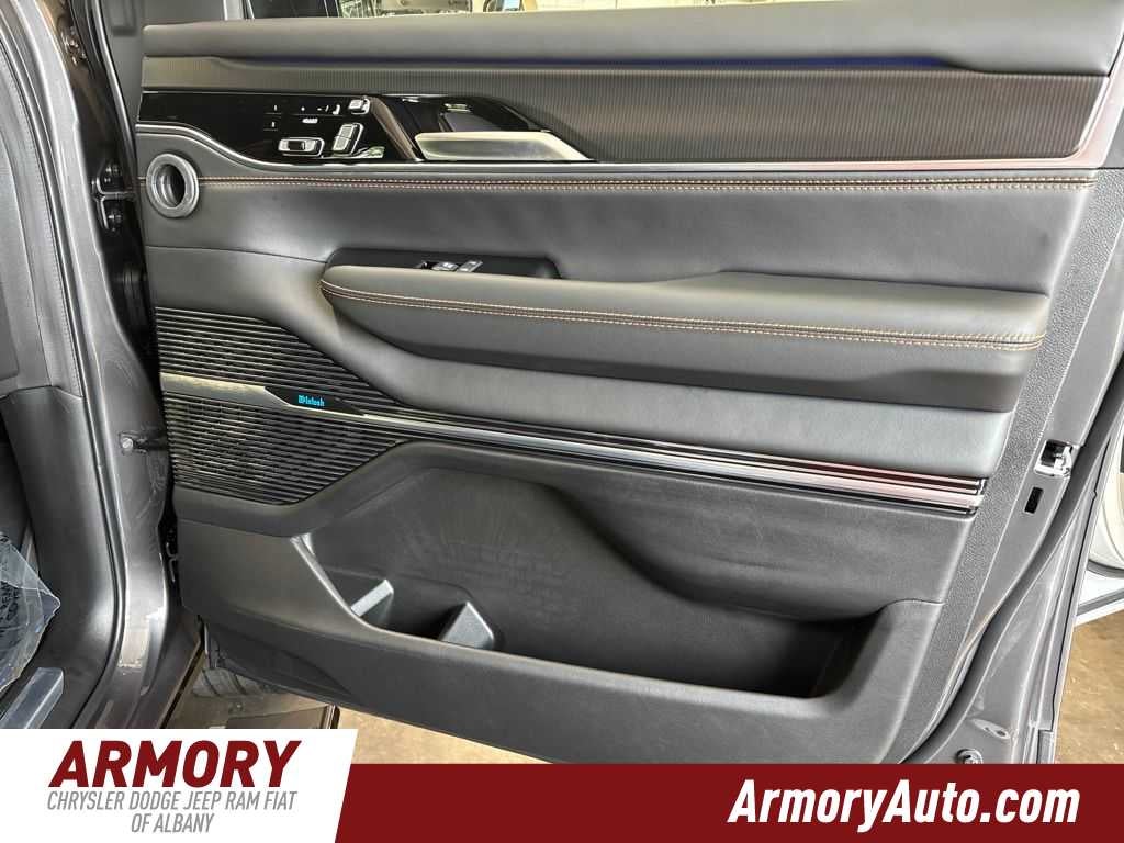 2026 Jeep Grand Wagoneer Summit Reserve