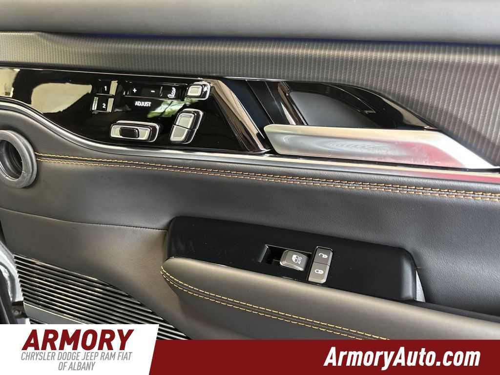 2026 Jeep Grand Wagoneer Summit Reserve
