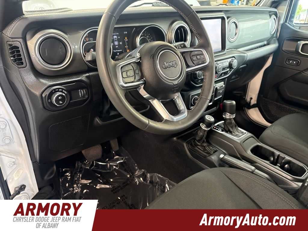 2023 Jeep Gladiator Overland