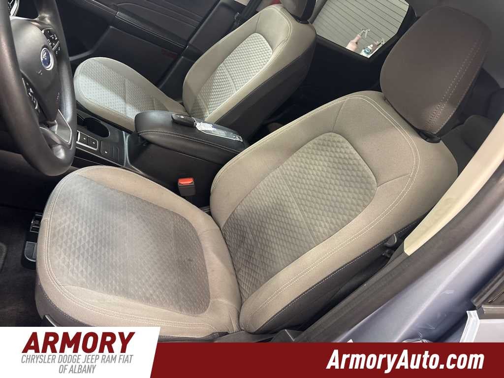 2022 Ford Escape SE Hybrid