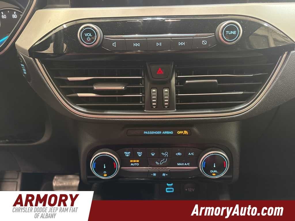 2022 Ford Escape SE Hybrid