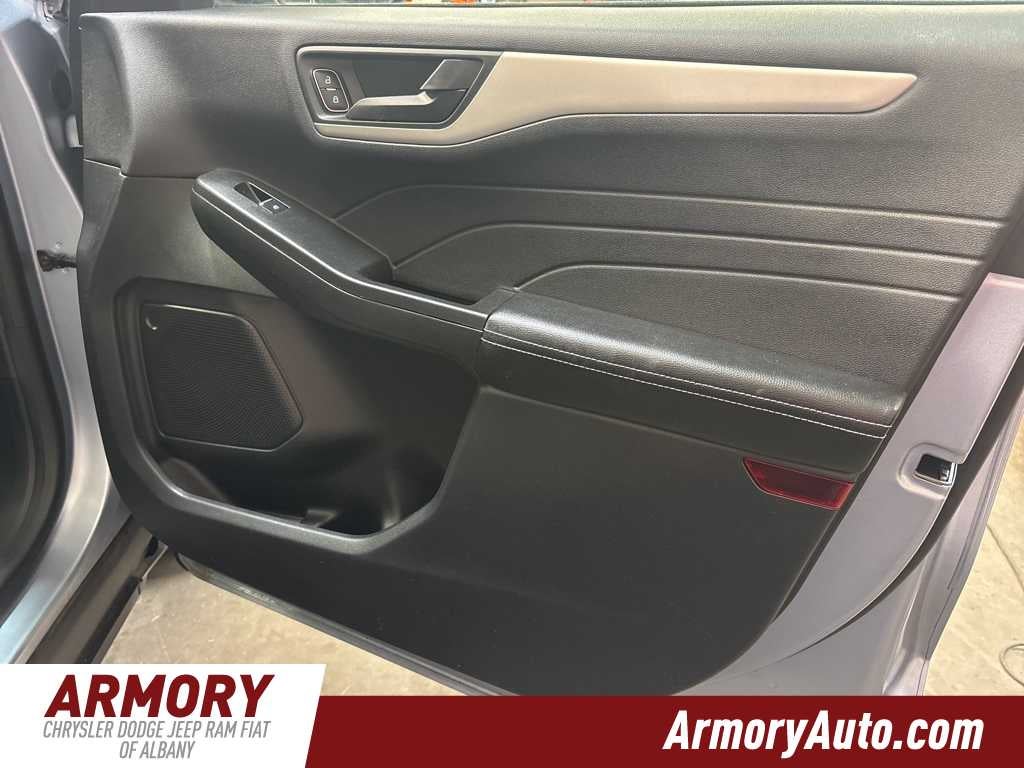 2022 Ford Escape SE Hybrid