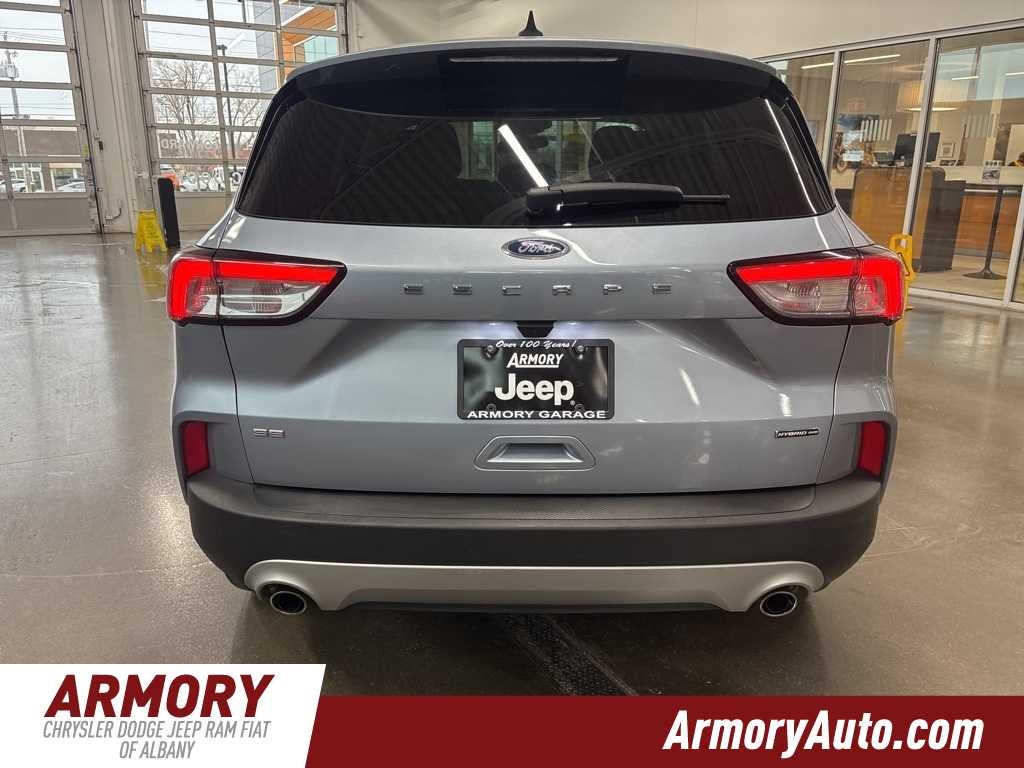 2022 Ford Escape SE Hybrid