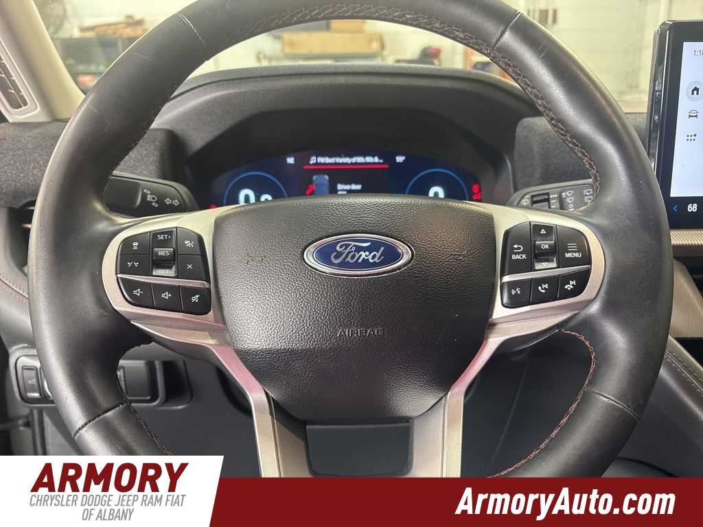 2025 Ford Explorer Active