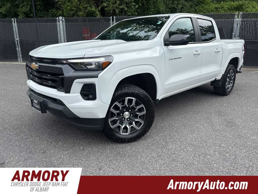 2024 Chevrolet Colorado 4WD LT