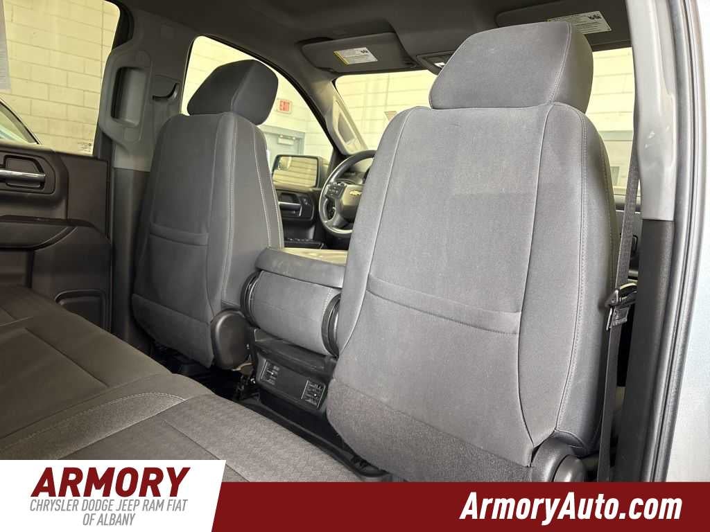 2022 Chevrolet Silverado 1500 LTD Custom