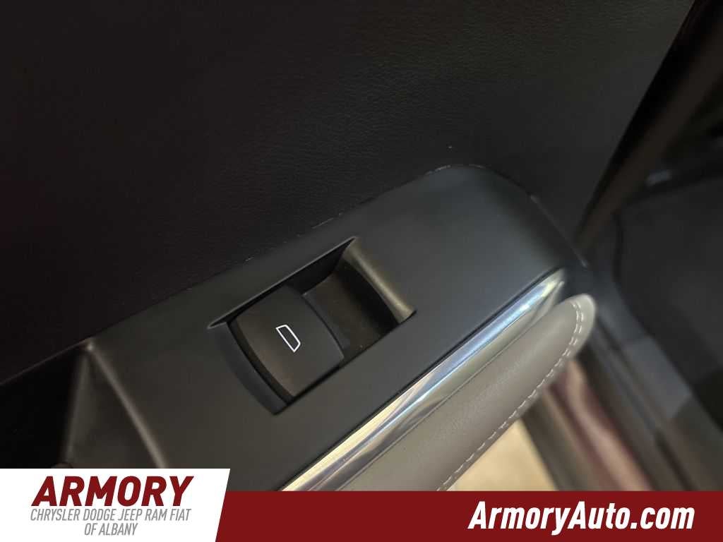 2024 GMC Acadia AWD Elevation