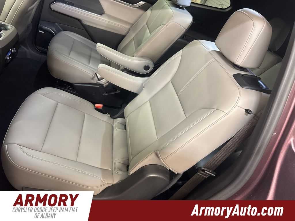 2024 GMC Acadia AWD Elevation