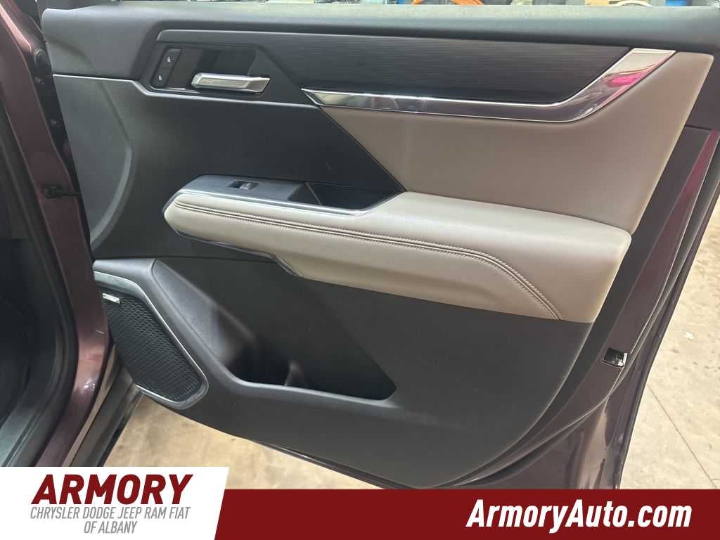 2024 GMC Acadia AWD Elevation