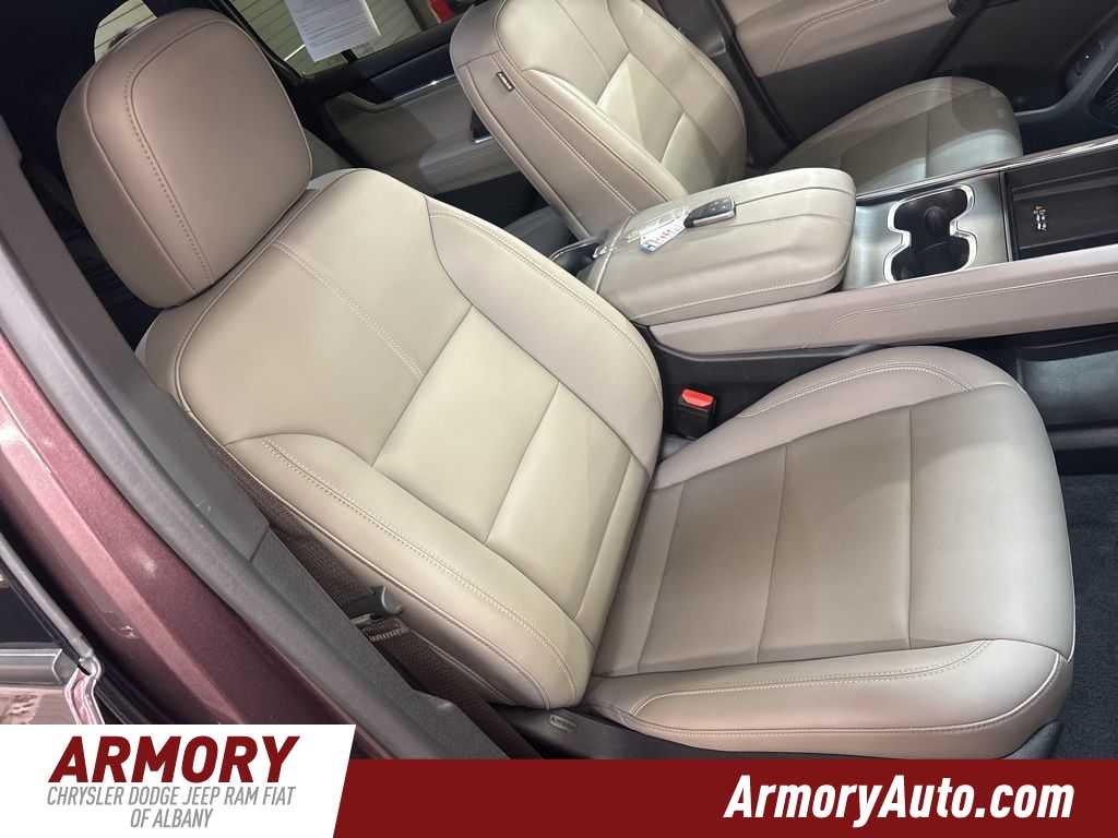 2024 GMC Acadia AWD Elevation