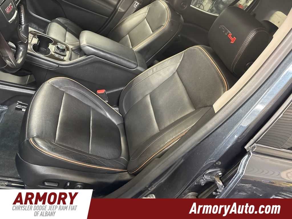 2020 GMC Acadia AT4