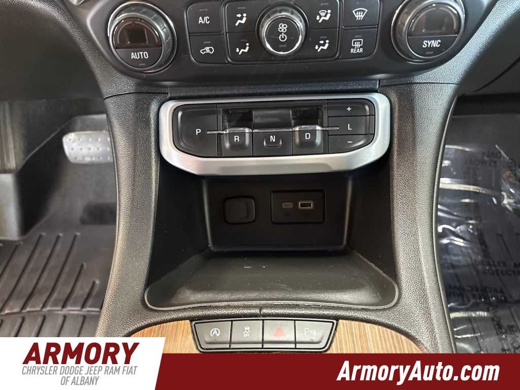 2020 GMC Acadia SLE