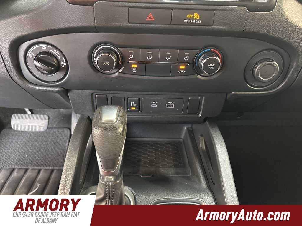 2022 Nissan Frontier S